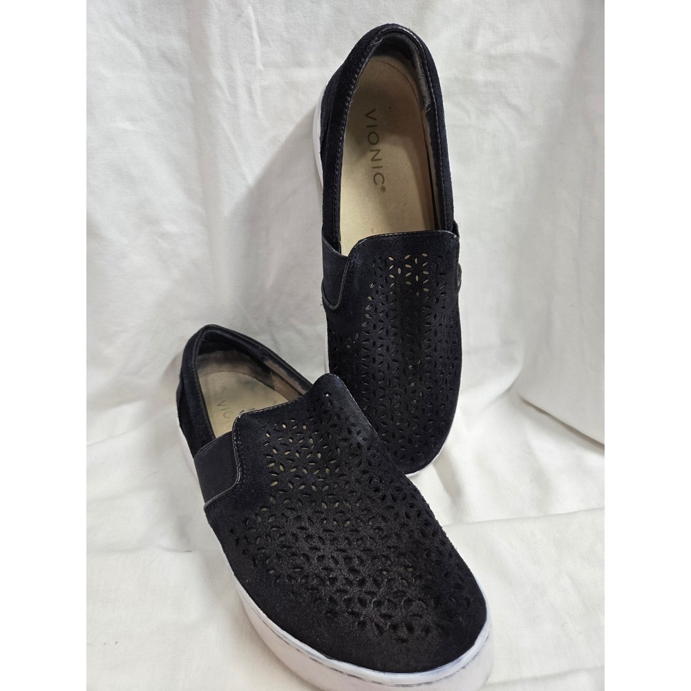Vionic Black Kani Suede Laser Cut Slip On Comfort Walking Shoes women SZ 8.5